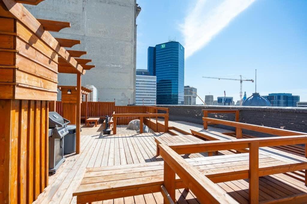 New Listing Luxurious Downtown Loft Heated Parking Rooftop Patio Bbq Gym Coffee